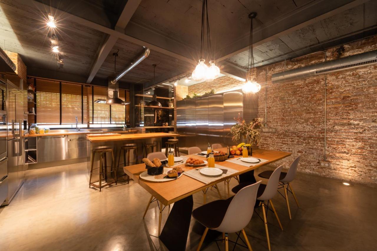 Ferienwohnung Petit Luxe Loft Terrassa Exterior foto
